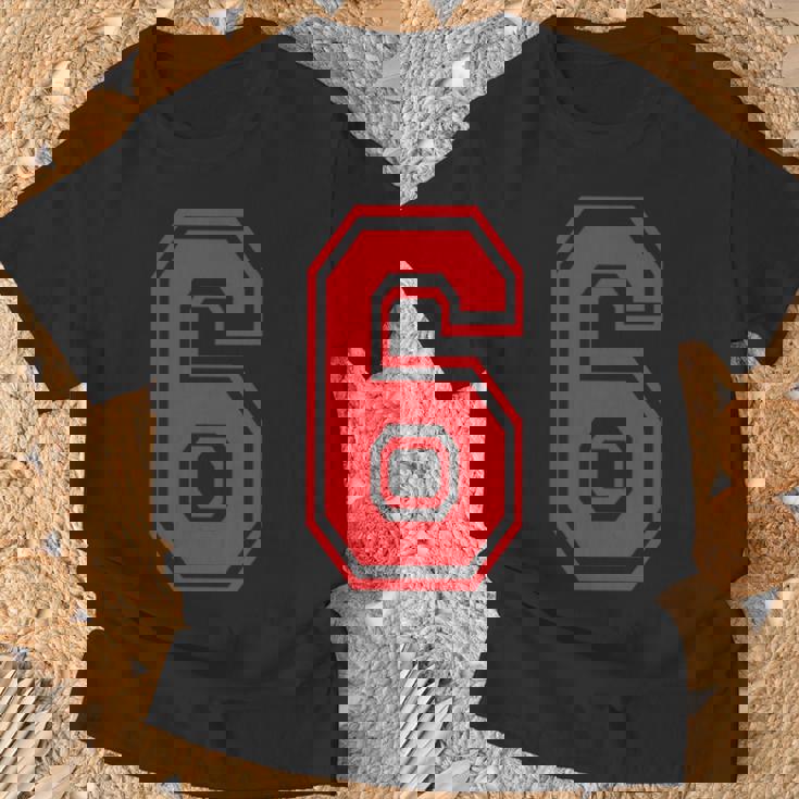 赤の6番スポーツスタイル。 Tシャツ 高齢者への贈り物