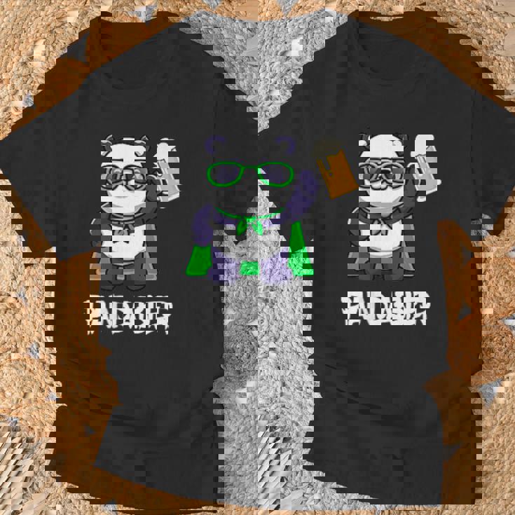 面白いパンダパンダビールドリンカー パンダビール Tシャツ 高齢者への贈り物