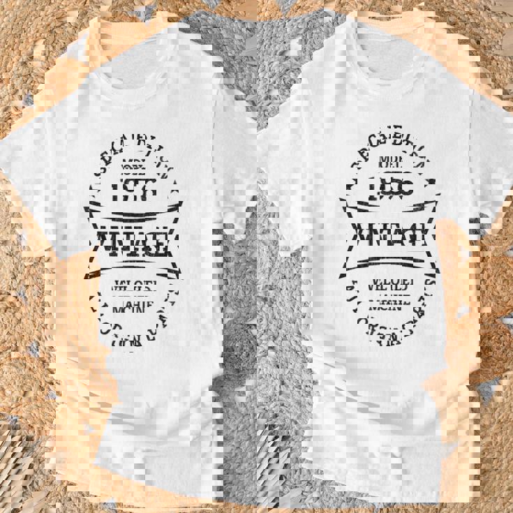 1956年生まれ 古稀 ヴィンテージデザイン 70歳 Tシャツ 高齢者への贈り物