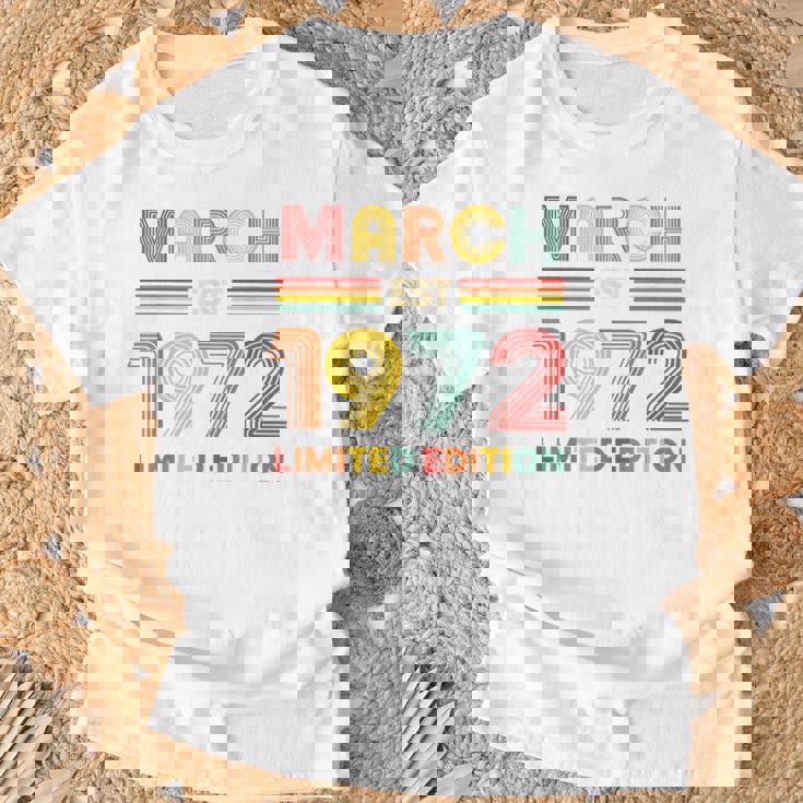 1972年3月日 誕生日 限定版 54歳 54歳 Tシャツ 高齢者への贈り物