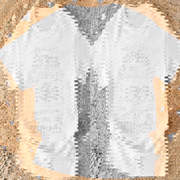 37歳の誕生日レジェンドは1989年4月に誕生しました。 Tシャツ 高齢者への贈り物