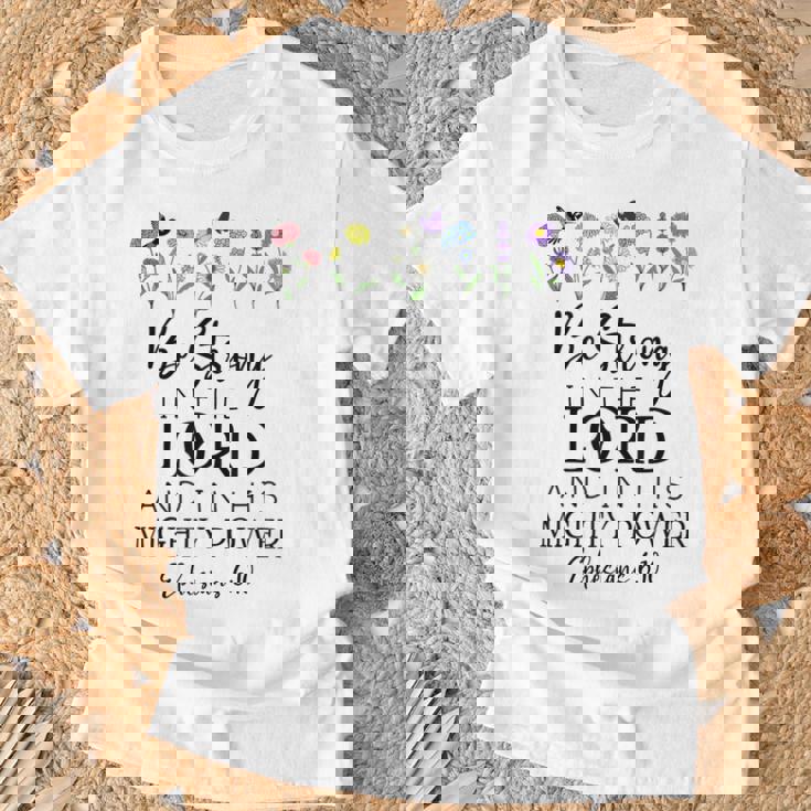 Betrong In The Lord Christian Ephesians 6 Tシャツ 高齢者への贈り物