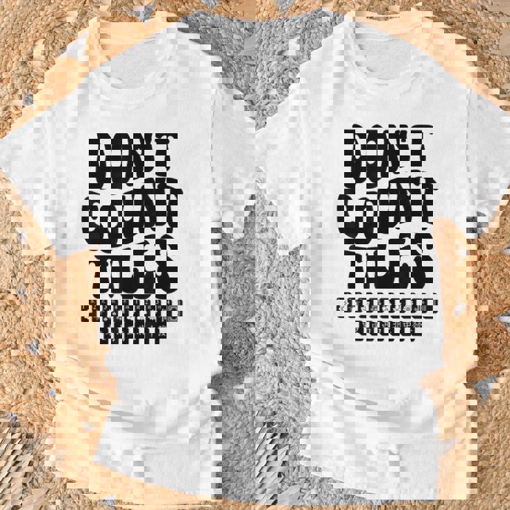 Don't Count Tiles タイルゲーム 麻雀選手 フォールド引退 Tシャツ 高齢者への贈り物