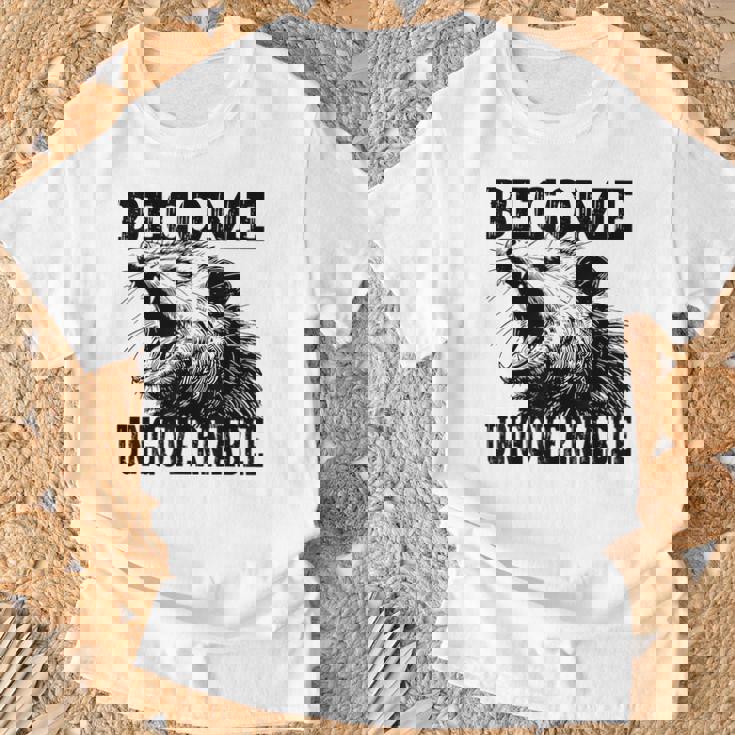 Raccoon Become Ungovernable ビンテージ グラフィック パンダ ミーム Tシャツ 高齢者への贈り物