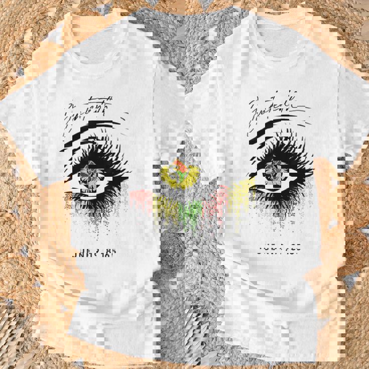 Junenth まつげ アフリカの目 美しい Tシャツ 高齢者への贈り物