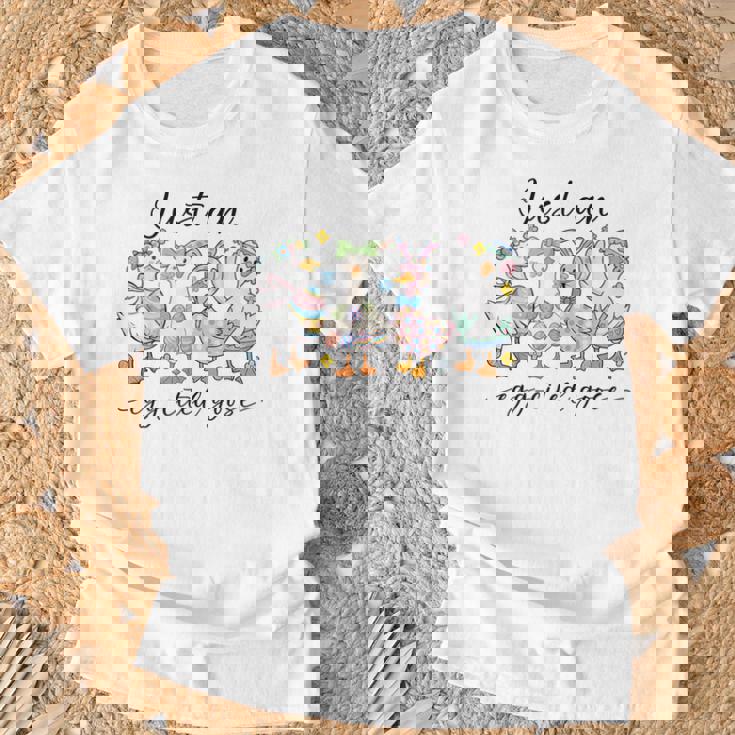 Just An Egg-Cited Goose キュート イースター バニー アヒル ファミリー 春 Tシャツ 高齢者への贈り物