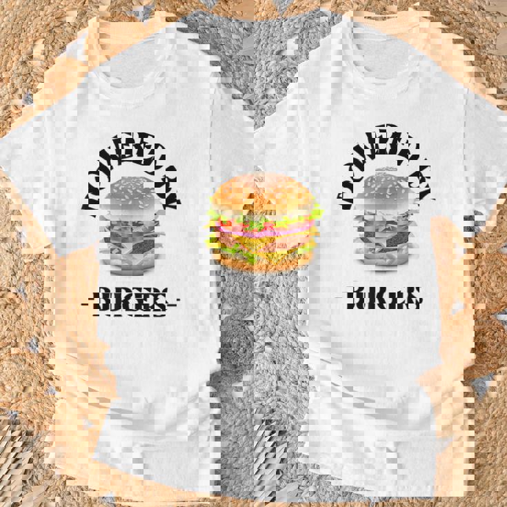 Powered By Burgers ファーストフード愛好家 面白いビーフバーガー Tシャツ 高齢者への贈り物