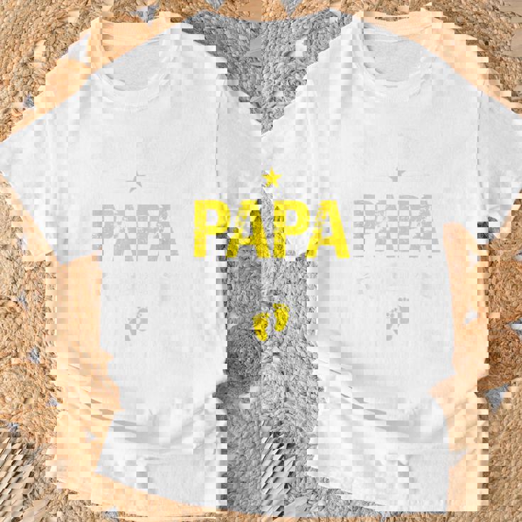 メンズ Promoted To Papa Est 2027Oon To Be Dad Tシャツ 高齢者への贈り物