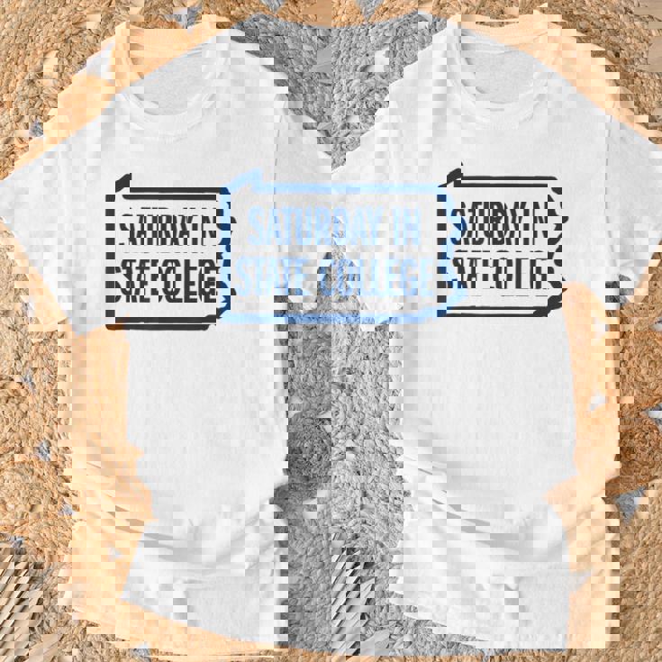 Saturday Intate College Pa Is For Football Tシャツ 高齢者への贈り物