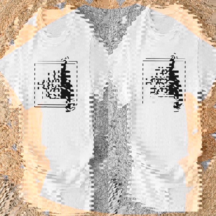 【バックプリント・背中側】ザ・ホース・フェイス The Horse Face 午年 馬 2026 パロディ Tシャツ 高齢者への贈り物