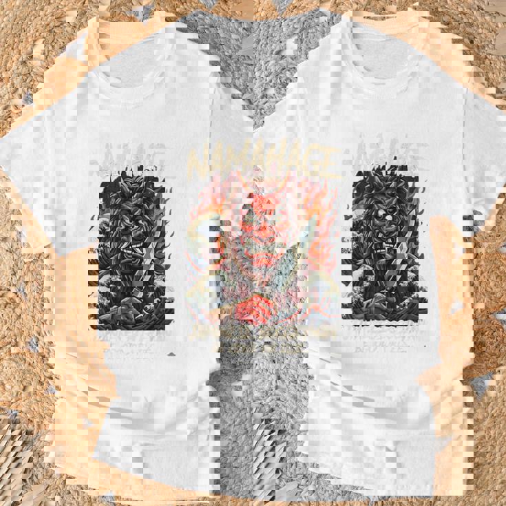 なまはげ 日本のブギーマン 、民話 妖怪 鬼 デーモン 波のアート Tシャツ 高齢者への贈り物