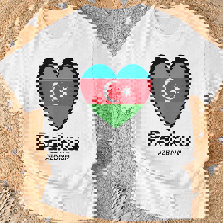 アゼルバイジャン バクー Tシャツ 高齢者への贈り物