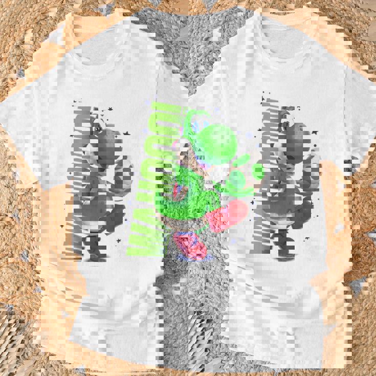 ザ・スーパーマリオギャラクシー・ムービー Action Yoshi Tシャツ 高齢者への贈り物