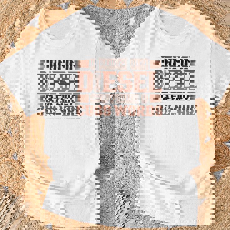 ディーゼルカフェインで走るトラック運転手 長袖tシャツ Tシャツ 高齢者への贈り物