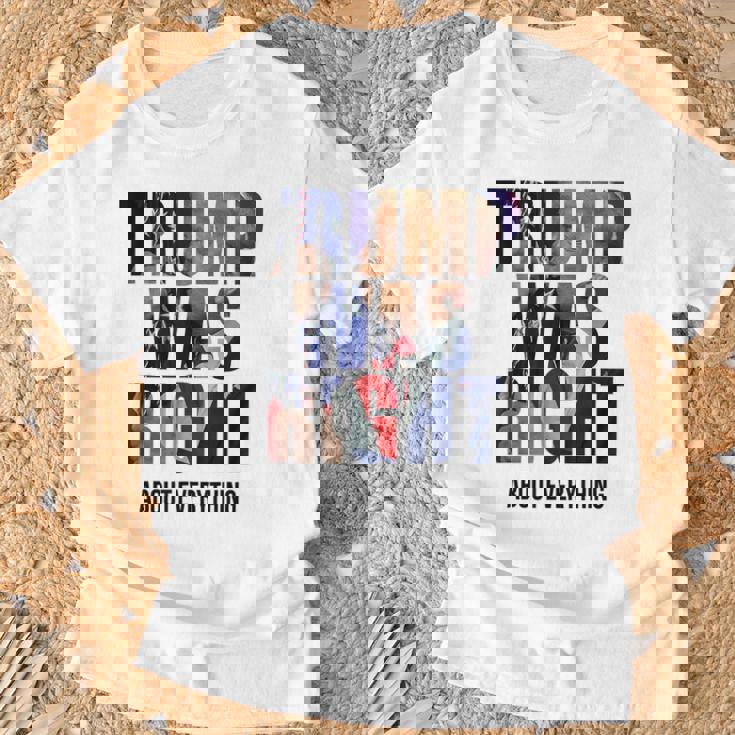 トランプはすべてについて正しかった-トランプ・キス・フラッグ Tシャツ 高齢者への贈り物