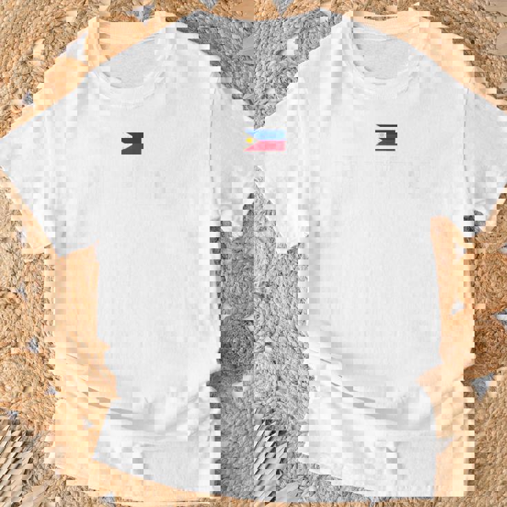 フィリピン ピリピナス バスケットボール Tシャツ 高齢者への贈り物