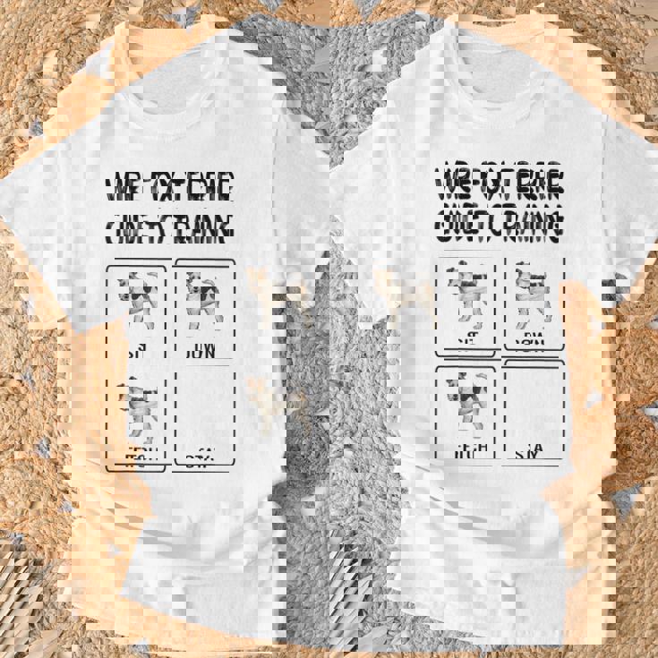 ワイヤーフォックステリアガイド 犬の服従を訓練する Tシャツ 高齢者への贈り物