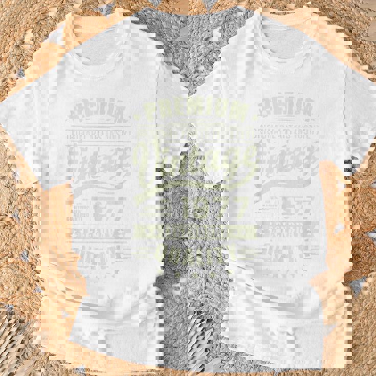 ヴィンテージ 1977 男性用 レトロ 面白い 1977 誕生日 Tシャツ 高齢者への贈り物