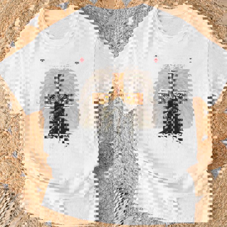 祈り 戦士 ライオン ユダ グラフィック クリスチャン クロスバック プリント Tシャツ 高齢者への贈り物