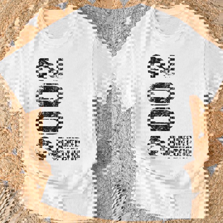 限定 24 歳の誕生日男性版女性 24 歳 2002 ギフト Tシャツ 高齢者への贈り物