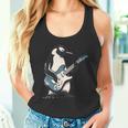 クールなペンギン ギターを弾く 音楽愛好家 ペンギン ギター 面白い タンクトップ