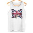 ユニオンジャックバンダナをかぶったブリティッシュブルドッグ、かわいい英国国旗。 タンクトップ