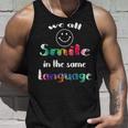 We Allmile In Theame Language かわいい 平等 スマイル タンクトップ 彼への贈り物