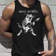 ギターを弾くクールな猫、ヘビーな「Meowtal」メタルパンクロックファン。 タンクトップ 彼への贈り物