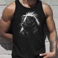 スカンクの肖像画 黒と白の動物愛好家 タンクトップ 彼への贈り物