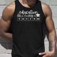 教育は成功への鍵 タンクトップ 彼への贈り物
