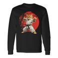 猫 空手 柔道 日本 日没 面白い 空手 猫 長袖Tシャツ ギフトのアイデア