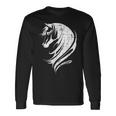 長い馬のたてがみを持つ美しい馬 長袖Tシャツ ギフトのアイデア
