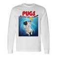 ニューヨーク港でゴム製のアヒルのおもちゃで遊ぶかわいいパグ犬 長袖tシャツ 長袖Tシャツ ギフトのアイデア