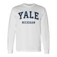 ミシガン州イェールミシガン州ヴィンテージアスレチックスポーツデザイン 長袖Tシャツ ギフトのアイデア