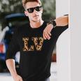 かわいい 文字 Lv イニシャル 名前 ヒョウ チーター動物 長袖tシャツ 長袖Tシャツ 彼への贈り物