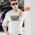 Caution Does Not Play Well With Others 長袖Tシャツ 彼への贈り物