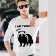 たぬきのシルエット I Am Tanuki おもしろ ユニーク 白黒 アニマル かわいい動物 狸 タヌキ 野生動物 長袖Tシャツ 彼への贈り物