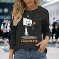Checkmate Pawn Defeat King In Basketball チェスtシャツ 長袖Tシャツ 彼女への贈り物