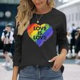 Lgbt Love Is Lovetシャツレトロハートゲイレズビアンプライド月間 長袖Tシャツ 彼女への贈り物
