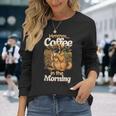 かわいいレオンベルガー犬と朝のコーヒー。 長袖Tシャツ 彼女への贈り物