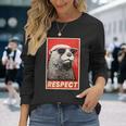 カワウソ 動物 リスペクト ヴィンテージ レトロ 長袖Tシャツ 彼女への贈り物