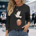 プーチンの頭に平和の鳩の糞、世界は平和を望んでいる 長袖Tシャツ 彼女への贈り物