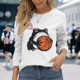 不機嫌そうなカエル 面白い バスケットボール アニメ 日本語 長袖Tシャツ 彼女への贈り物