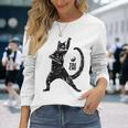 太極拳の練習をしている陽気な猫 陰陽 長袖tシャツ 長袖Tシャツ 彼女への贈り物