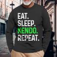 Eatleep Kendo Repeat 面白い格闘技コンバット 長袖Tシャツ 高齢者への贈り物