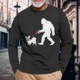 レトロ ビッグフット ウォーキング パピヨン 犬 面白い サスカッチ 長袖tシャツ 長袖Tシャツ 高齢者への贈り物