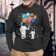 宇宙飛行士 宇宙飛行士 面白い宇宙小人太陽系 天文学 長袖Tシャツ 高齢者への贈り物