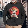 猫 空手 柔道 日本 日没 面白い 空手 猫 長袖Tシャツ 高齢者への贈り物