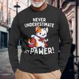 猫に言わせると、Don't Underestimate My Pawer Pun Cat（私の肉球を甘く見ないで）。 長袖Tシャツ 高齢者への贈り物