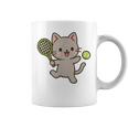 テニスをする猫。かわいいスポーツ猫。 コーヒーマグ